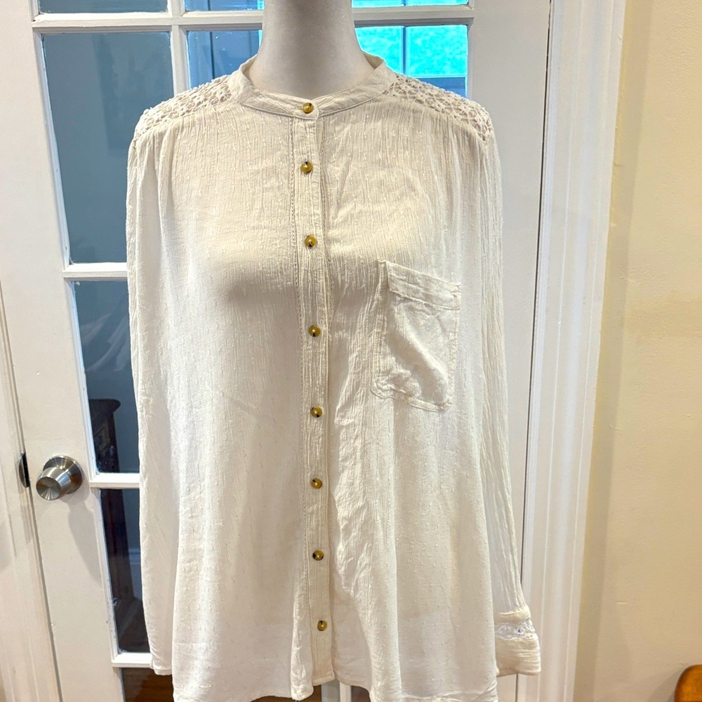 Free People ‘The Best’ Oversized Lace Back Button Down Shirt. Size M